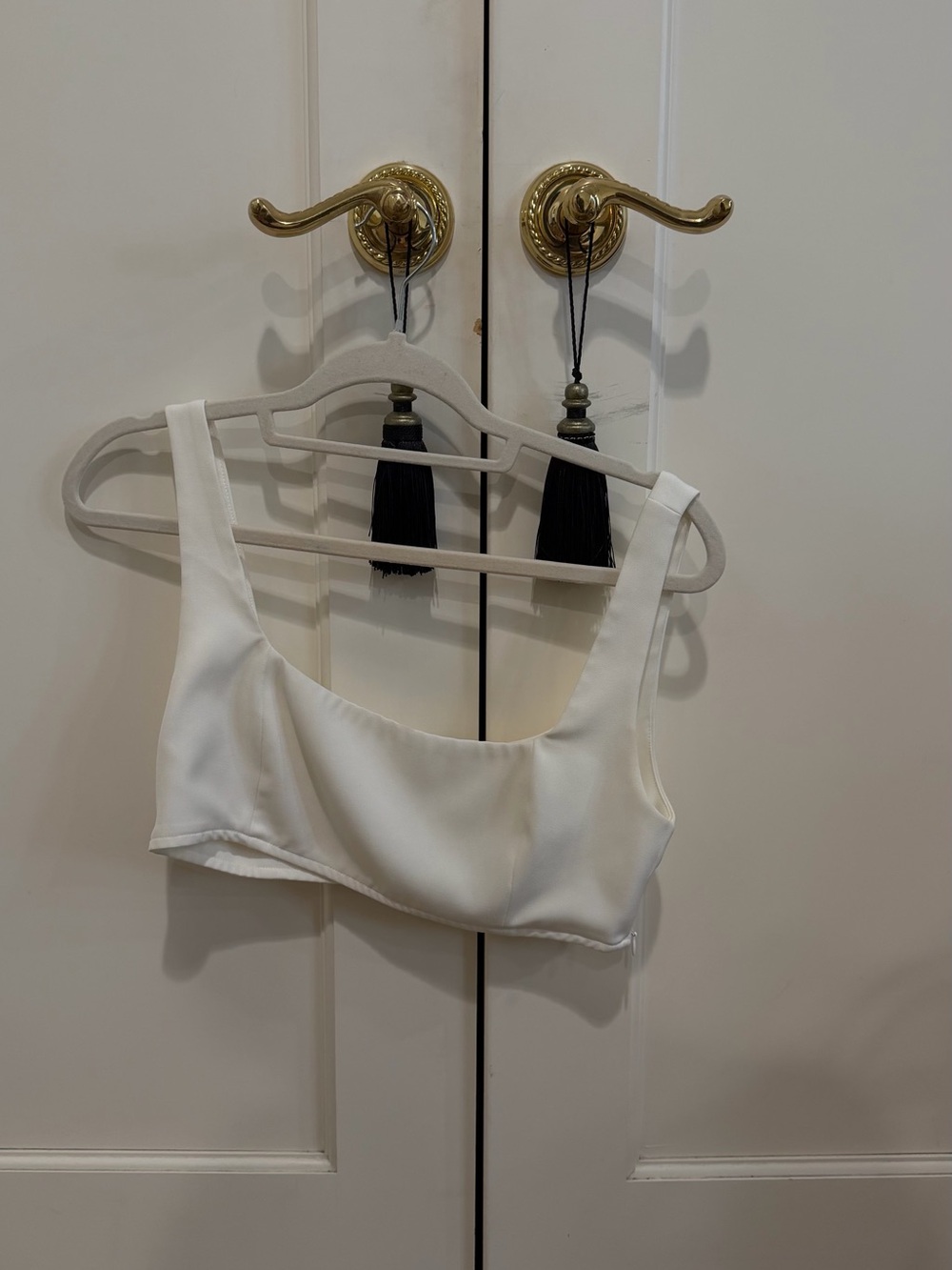 Princess Polly White Scoop Crop Tank